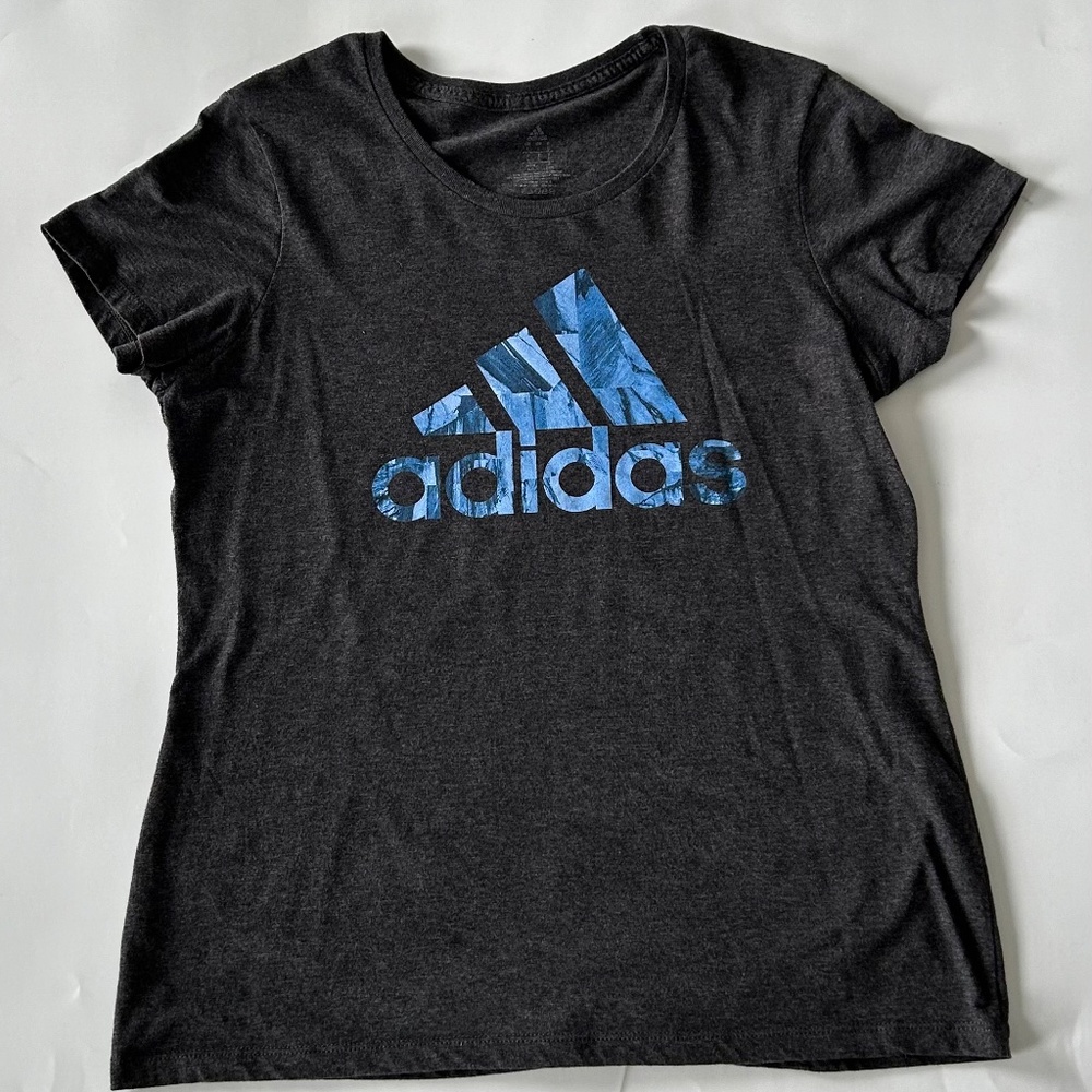 adidas Women's Short Sleeve Logo Tee Size L EUC
